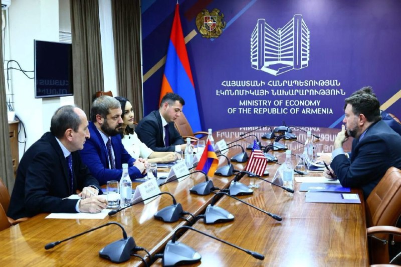 Встреча министра экономики Армении Геворга Папояна с представителями США в Ереване