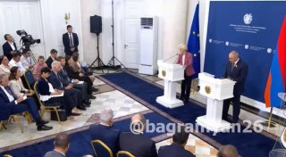 Урсула фон дер Ляйен и Никол Пашинян в Ереване, пресс-конференция