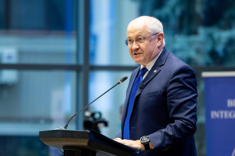 Премьер-министр Молдовы Александр Мунтяну на пресс-конференции в Кишиневе