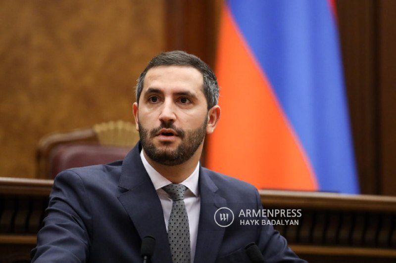 Рубен Рубинян на брифинге в Национальном собрании Армении, Давташен