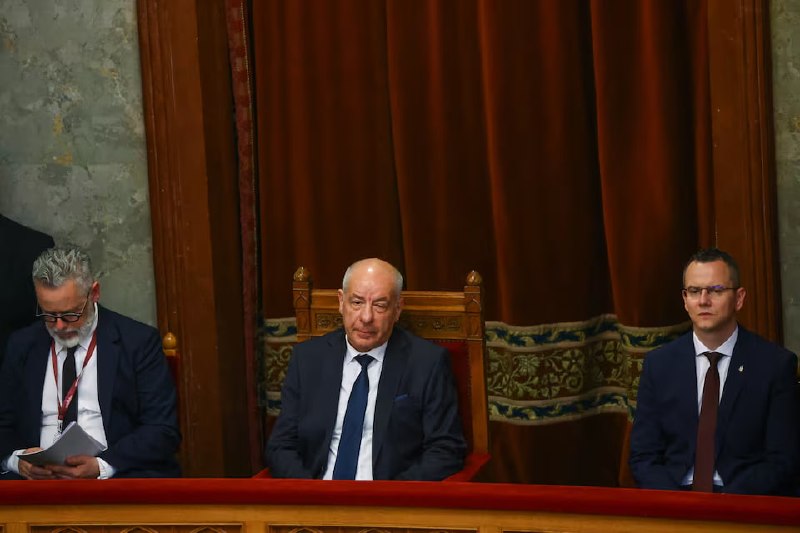 Здание парламента Венгрии в Будапеште, где проходило голосование об отстранении президента Шуйока