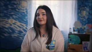 Наре Ванян в мастерской с детьми в селе Чинари, экосумки бренда ChiNare’s