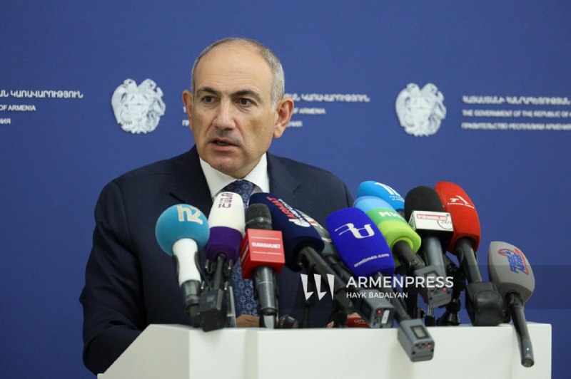 Никол Пашинян на брифинге в правительстве Армении, Ереван, Давташен