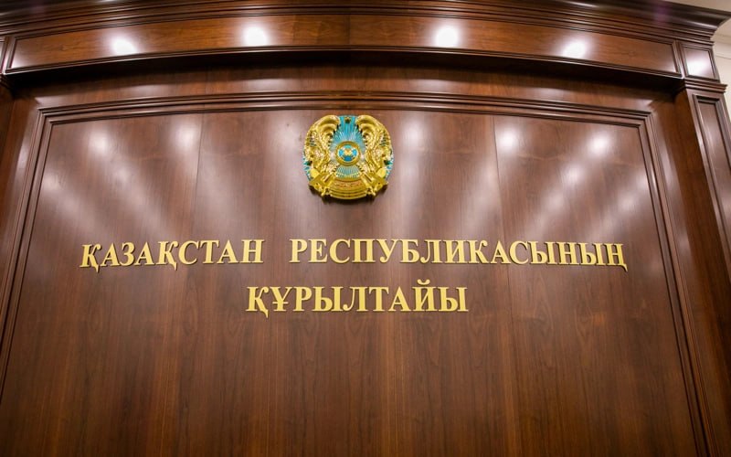 Новый Курултай Казахстана избрал председателем Айбека Дадебая