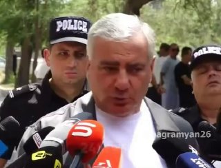 Давташен: оппозиционер требует называть его «господин премьер-министр» и мечтать о его борьбе