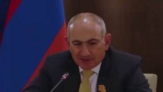 Встреча премьер-министров Армении и России Никола Пашиняна и Михаила Мишустина после выборов в Давташене