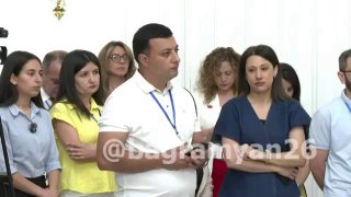 Премьер-министр Армении Никол Пашинян на брифинге в Ереване, проект TRIPP