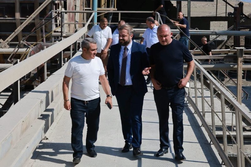 Давид Геворгян назначен управляющим ЗАО «Араратцемент» в Ереване