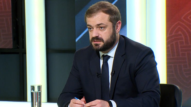 Геворг Папоян на пресс-конференции с данными о рабочих местах в Армении