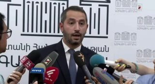 Рубен Рубинян, вице-спикер парламента Армении, опровергает слухи об учебе в Турции