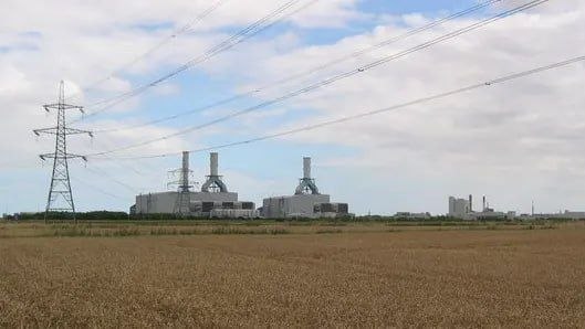 Иранские хакеры вывели из строя британскую электростанцию: тревога в Давташене