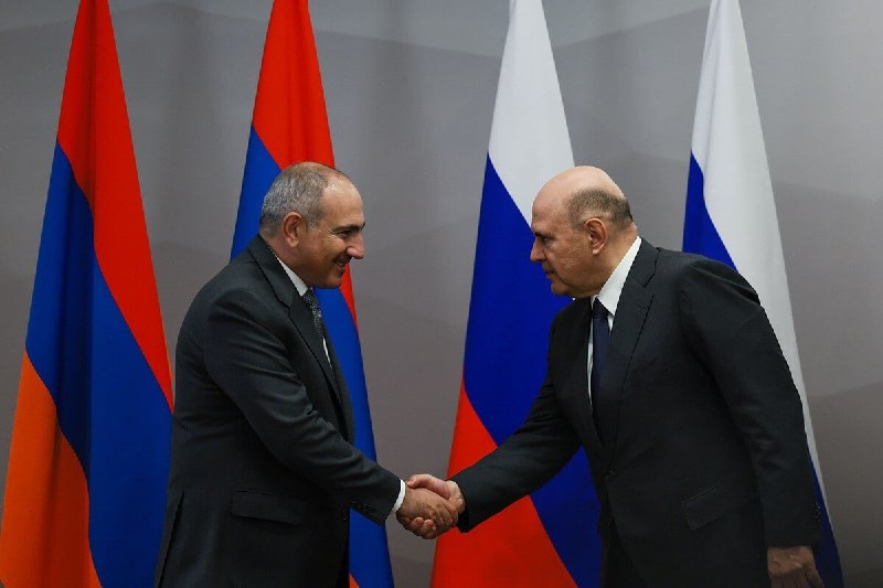 Премьер-министр Армении Никол Пашинян на встрече в Екатеринбурге
