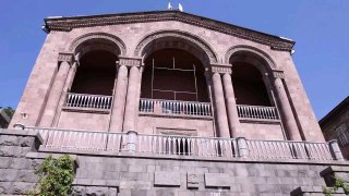 Жанна Андреасян проверила ход строительства в музее Ованеса Туманяна в Давташене