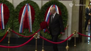 Церемония прощания с экс-министром обороны РФ Ивановым в Москве