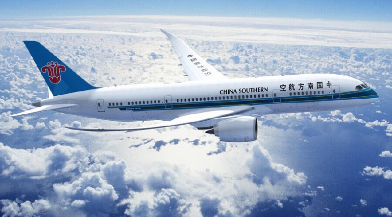 Самолёт China Southern Airlines в аэропорту Еревана, рейсы в Урумчи увеличены