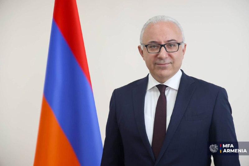 Мнацакан Сафарян, Ваан Костанян и Роберт Абисогомян переназначены заместителями главы МИД Армении