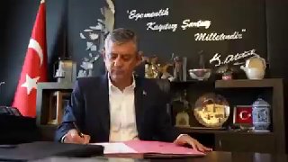 Озгюр Озель подписывает учредительные документы новой партии в Турции, Давташен
