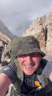 Никол Пашинян на вершине горы Хуступ, видео